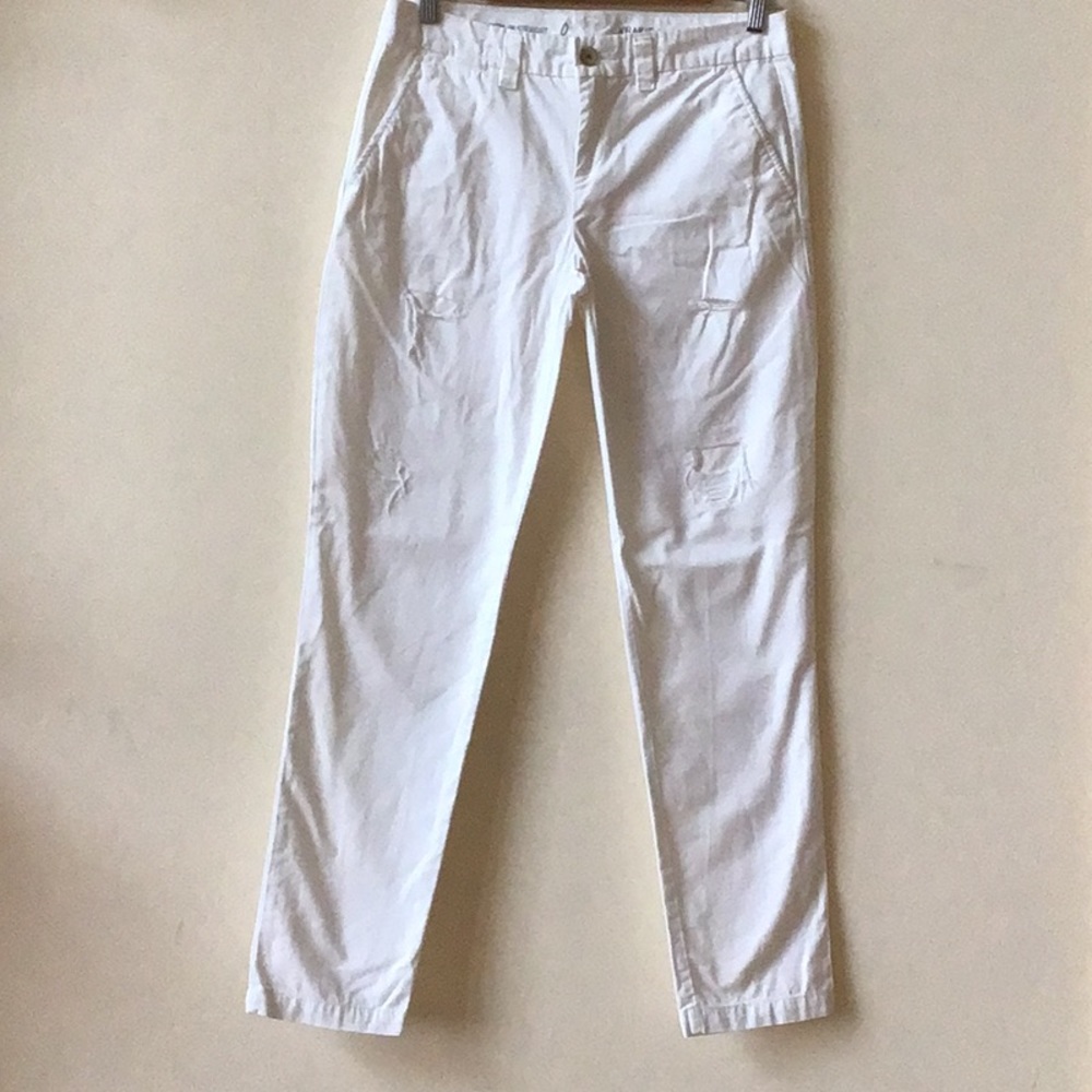 GAP WHITE KHAKIS PANTS.